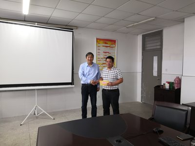 滁州市公路學會領(lǐng)導來我校慰問科技工作者梁冠軍副教授